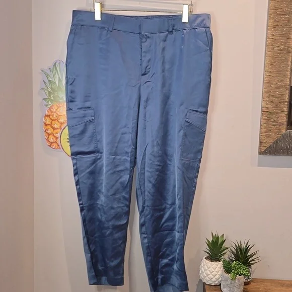 Torrid - Relaxed Taper Satin Cargo Pant in Blue Horizon​​​​ - Picture 2 of 12